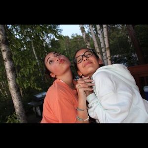 Meet your Posher, Faith